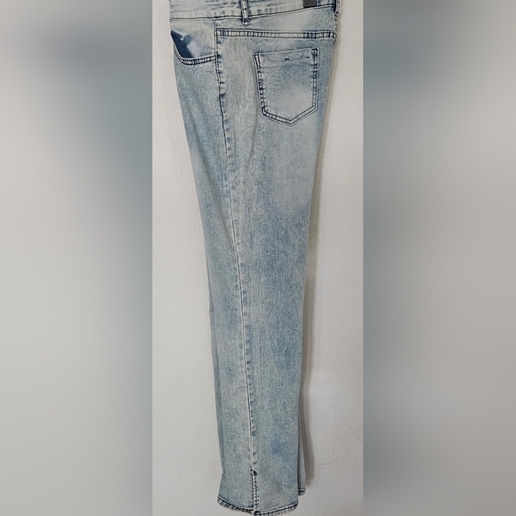 New! Light Blue Women's Jeans, Slight Flare w/ Slits - Picture 2 of 3